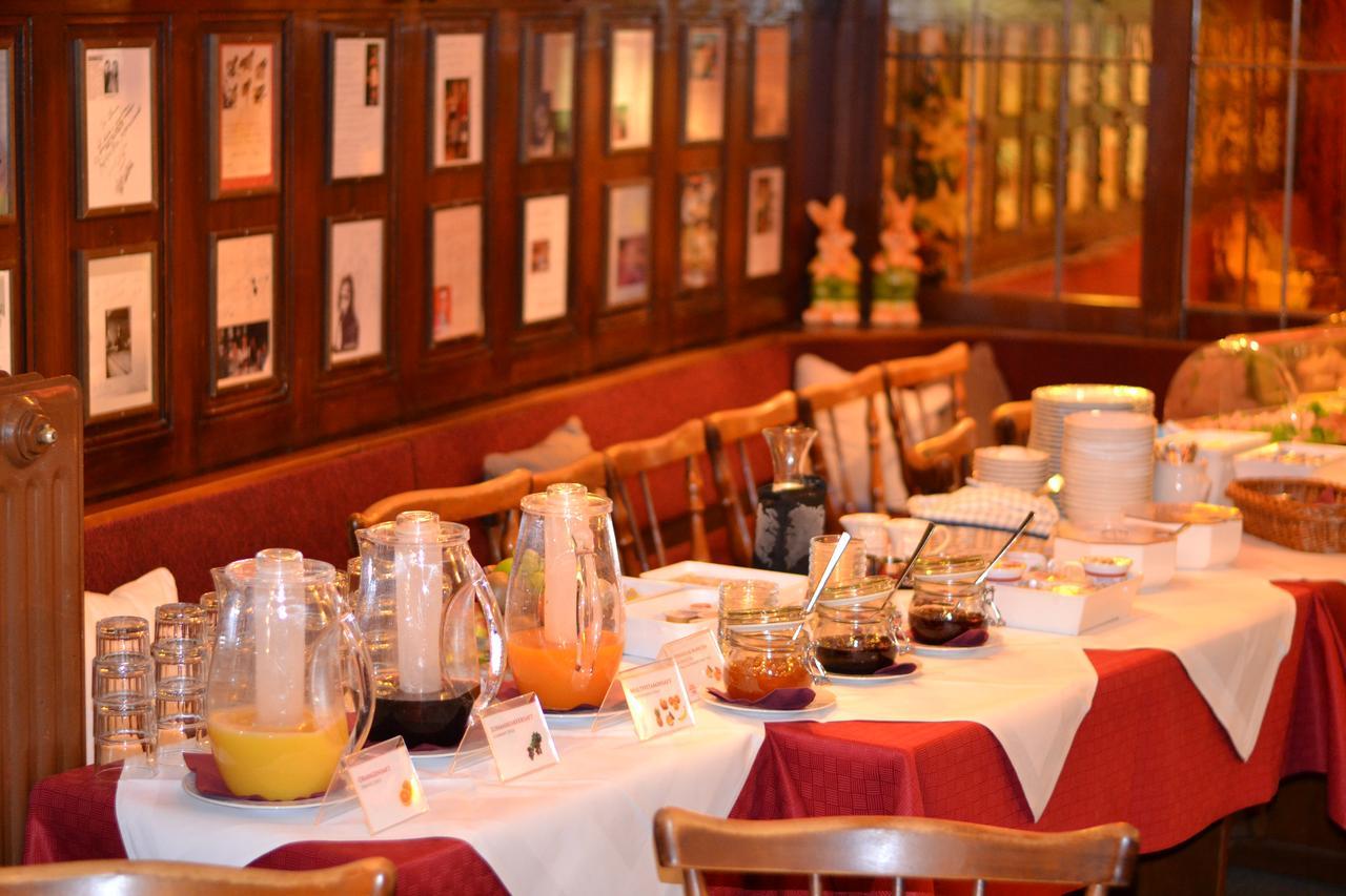 Gasthaus Loewen フライブルク エクステリア 写真